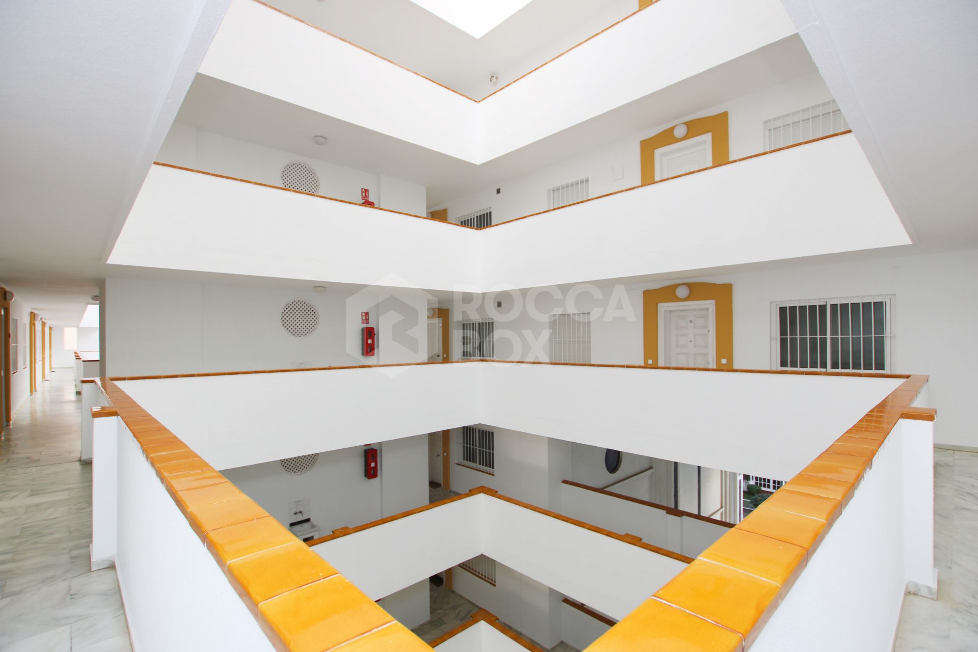 Fantastic apartment offering breathtaking sea views in Fuengirola