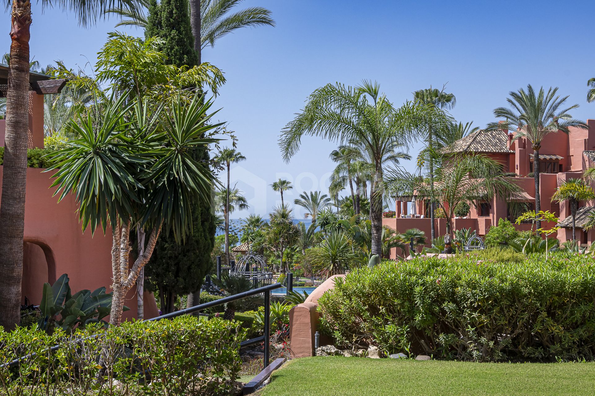 Renovated Luxury ground floor apartment in Five Star Beach Front Urbanisation Torre Bermeja Estepona