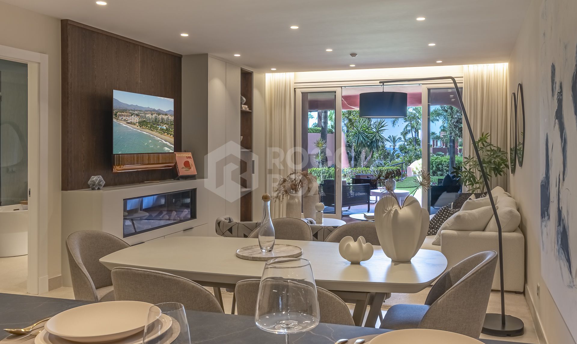 Renovated Luxury ground floor apartment in Five Star Beach Front Urbanisation Torre Bermeja Estepona