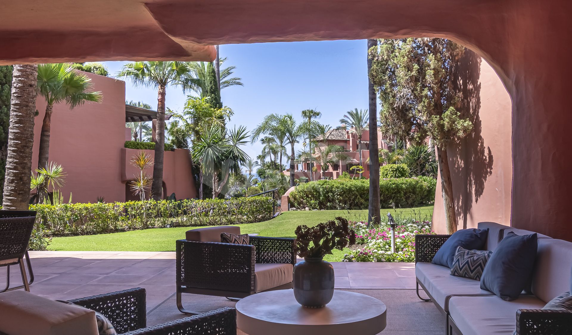 Renovated Luxury ground floor apartment in Five Star Beach Front Urbanisation Torre Bermeja Estepona