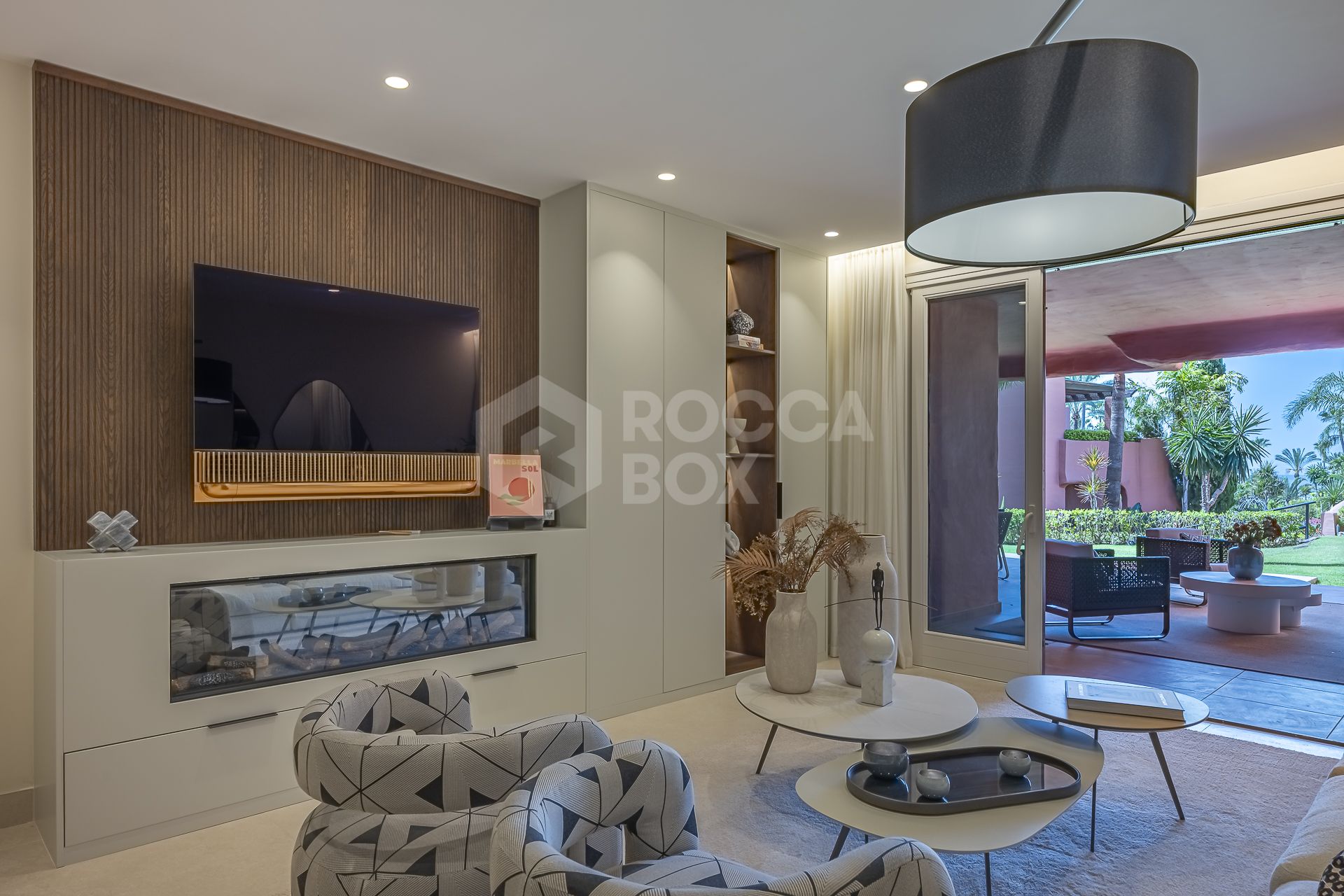 Renovated Luxury ground floor apartment in Five Star Beach Front Urbanisation Torre Bermeja Estepona