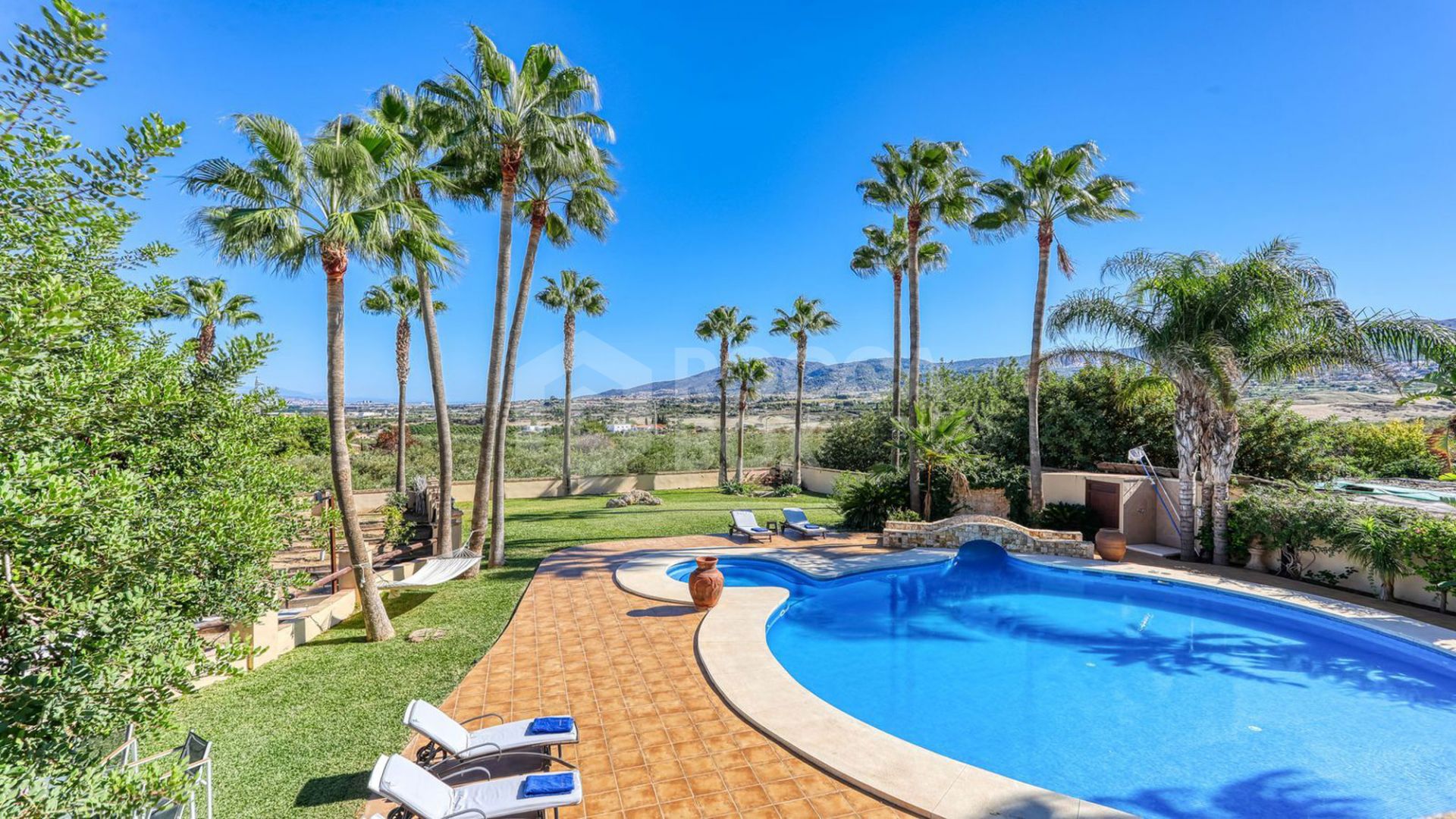 **Exceptional Rustic Estate with Horse Stable**