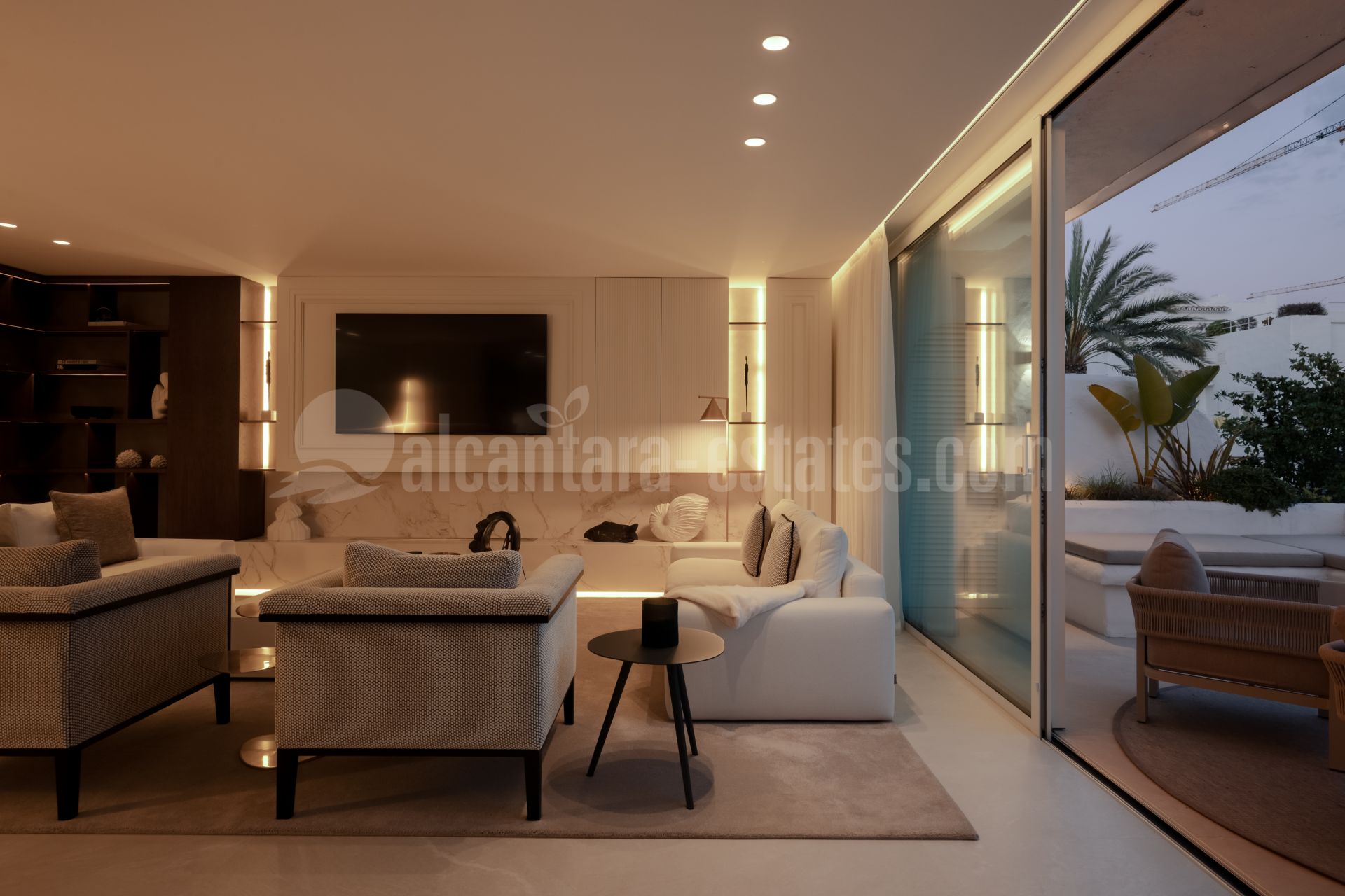 Duplex Penthouse in Alhambra del Mar, Marbella