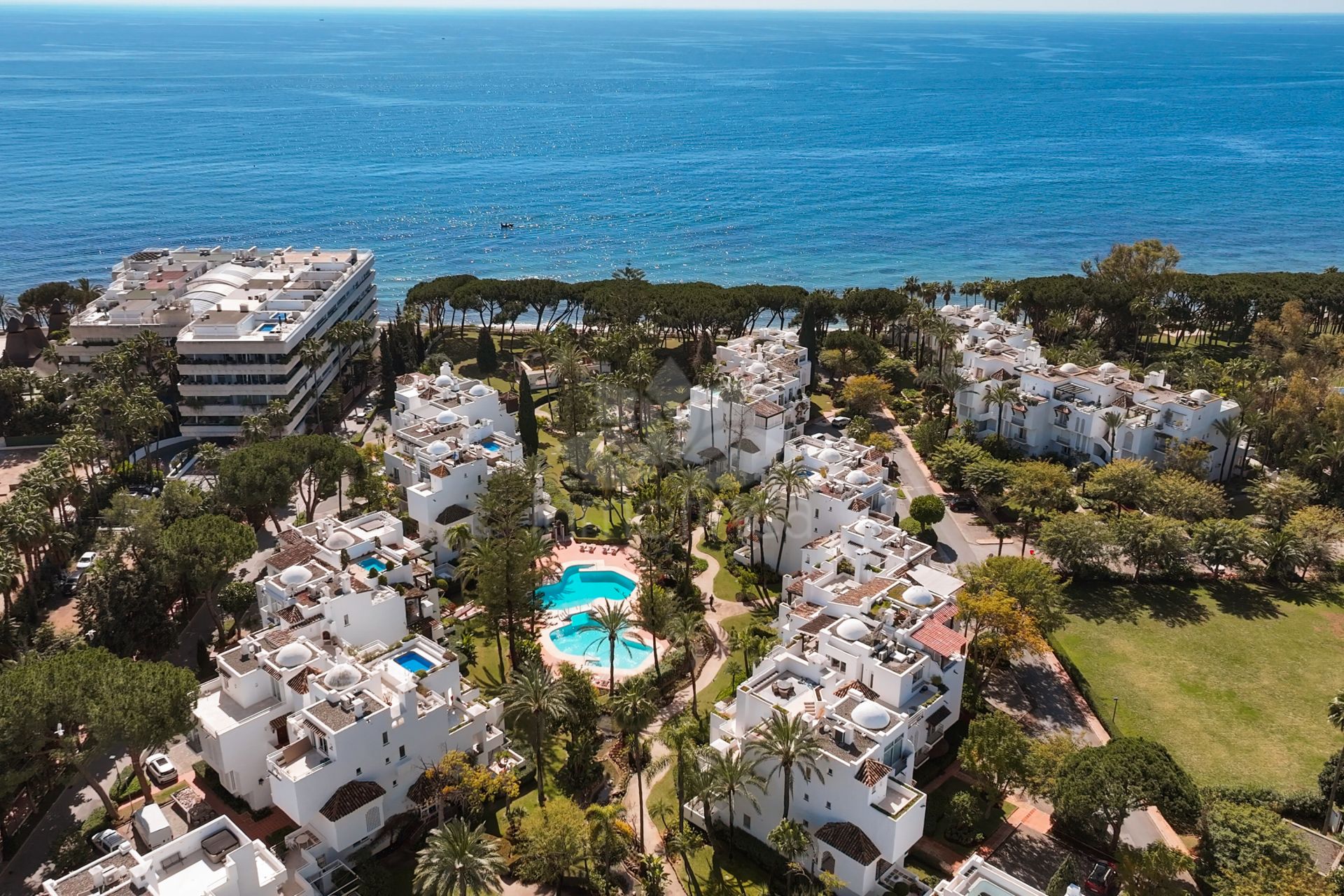 Duplex Penthouse in Alhambra del Mar, Marbella