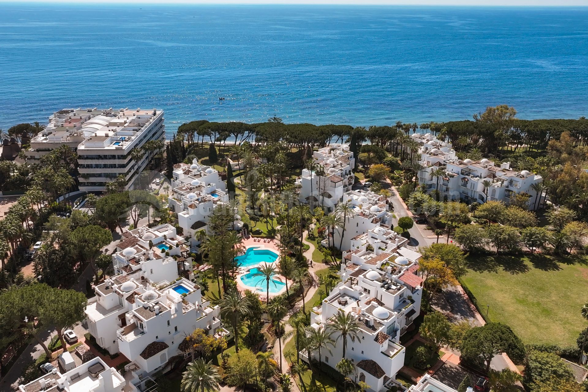 Duplex Penthouse in Alhambra del Mar, Marbella