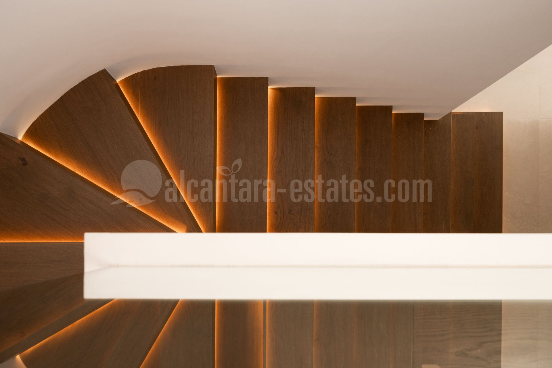 Duplex Penthouse in Alhambra del Mar, Marbella