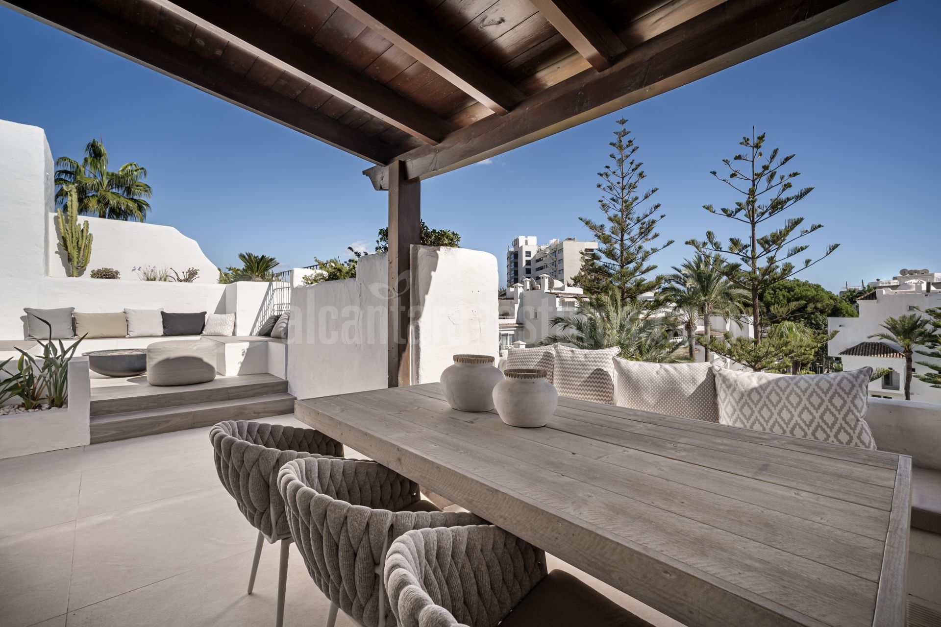 Duplex Penthouse in Alhambra del Mar, Marbella