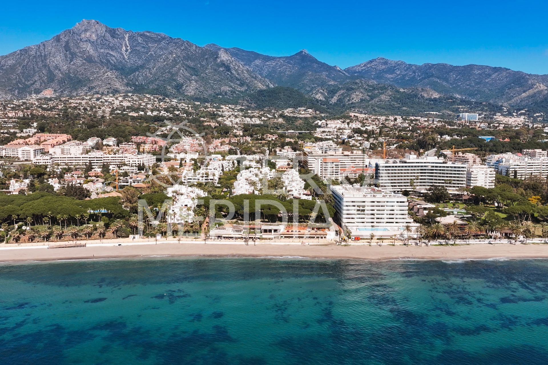 Duplex Penthouse in Alhambra del Mar, Marbella