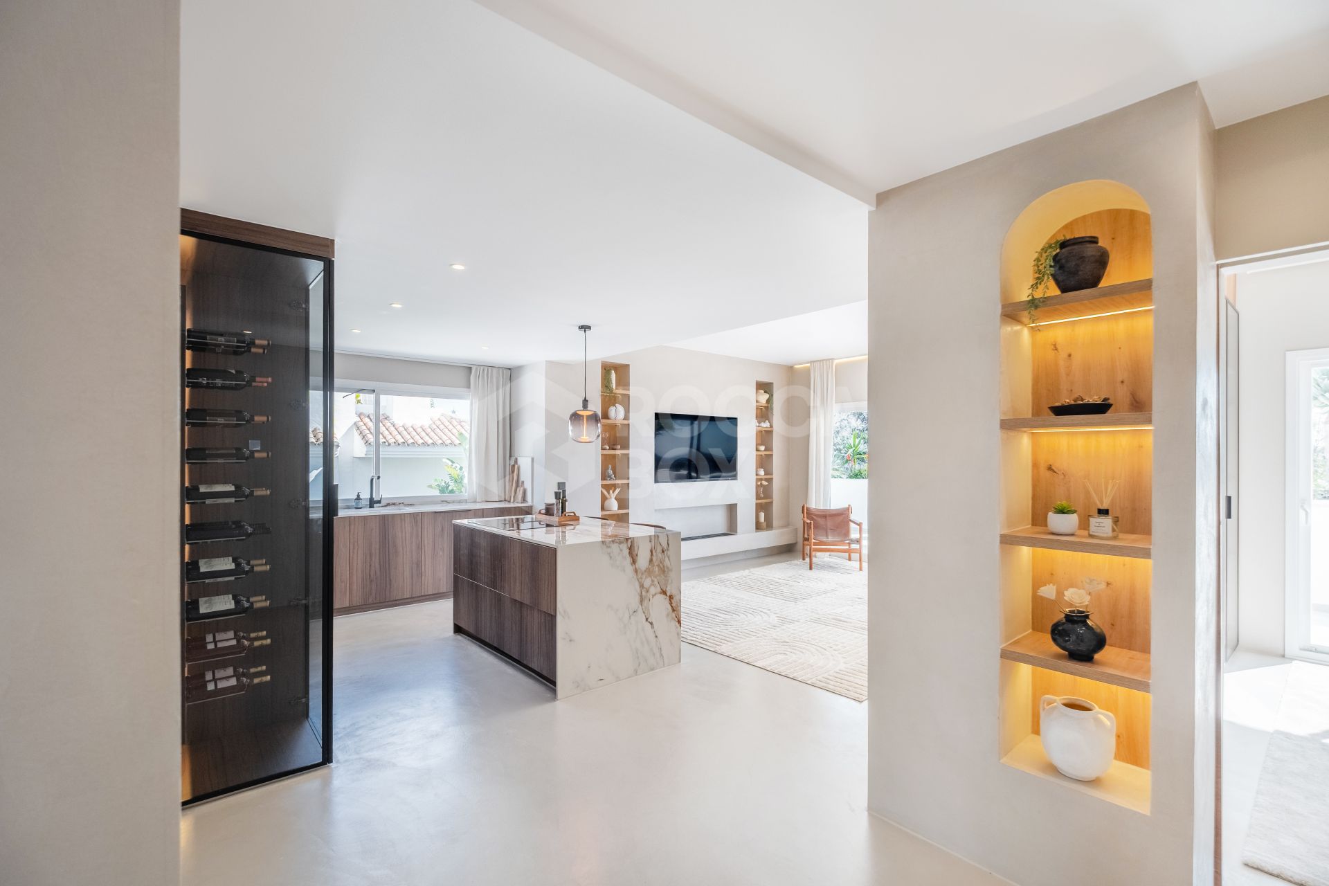 Newly renovated penthouse in La Quinta Village with panoramic sea views, spacious terraces and gated community living near Puerto Banús and top golf courses.