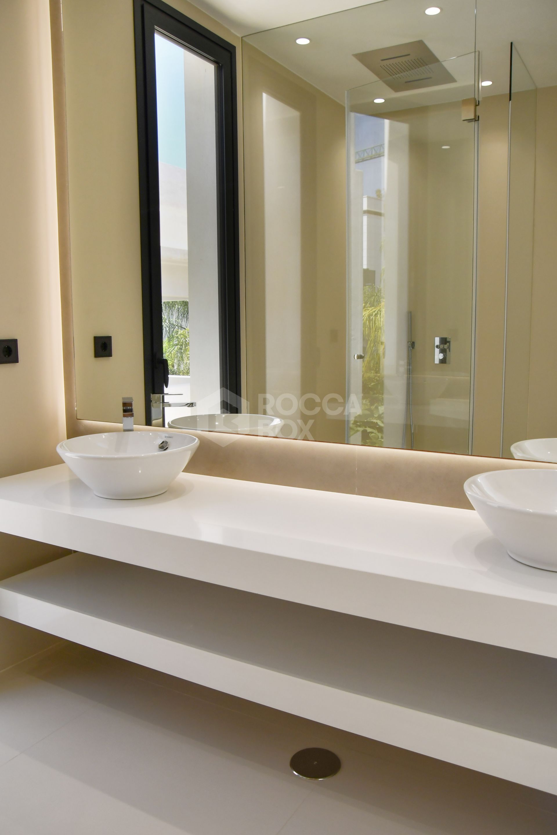 Luxury Brand New Villa, Golden Mile