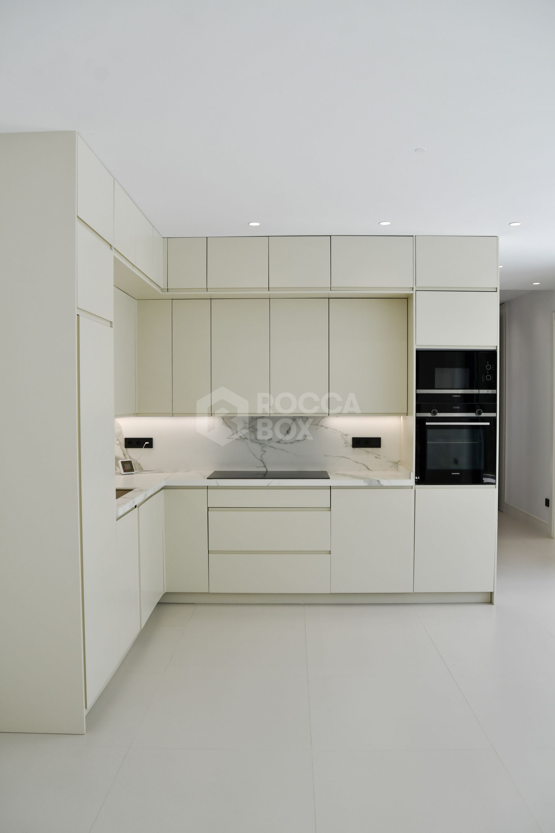 Luxury Brand New Villa, Golden Mile