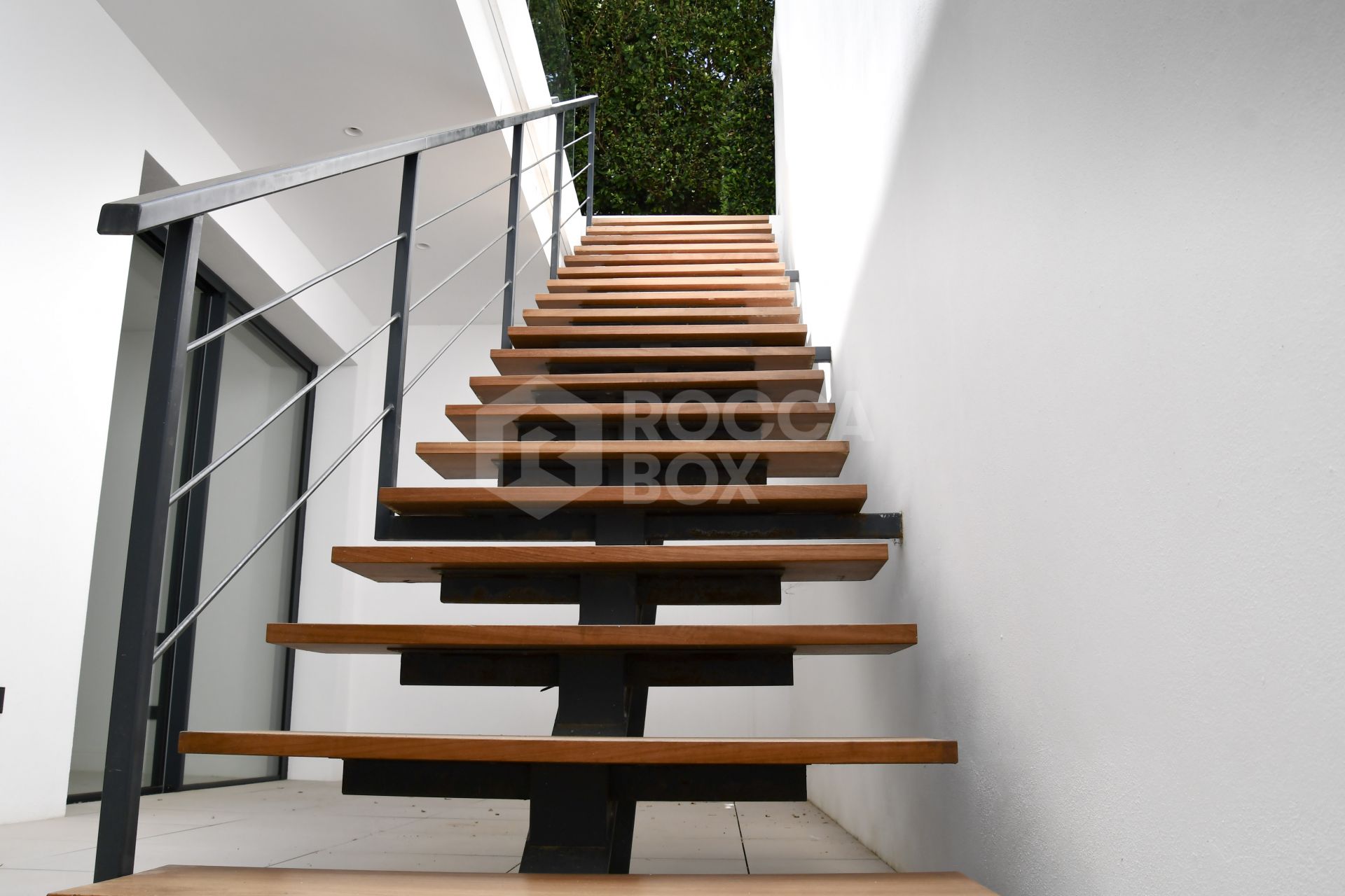 Luxury Brand New Villa, Golden Mile