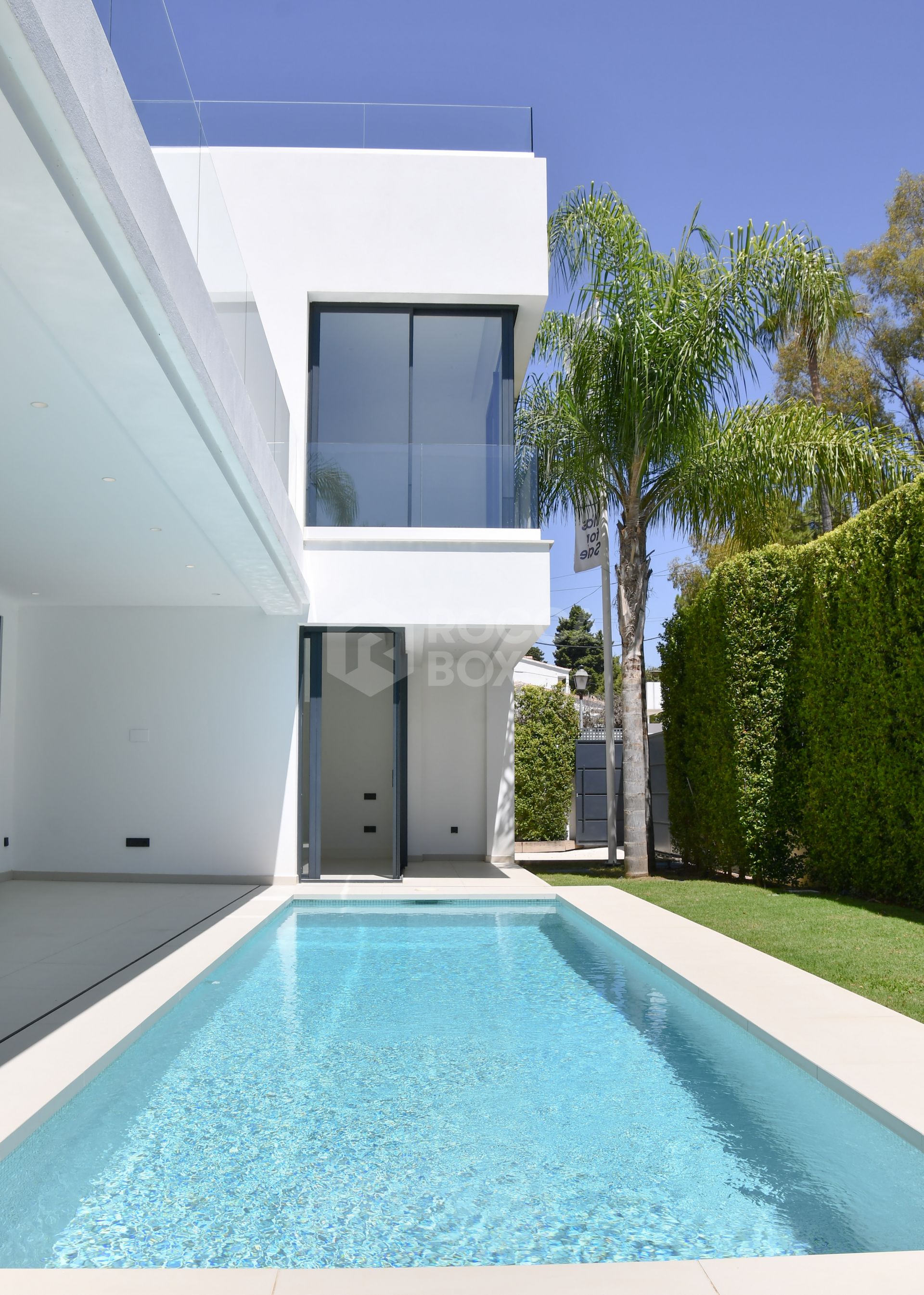 Luxury Brand New Villa, Golden Mile