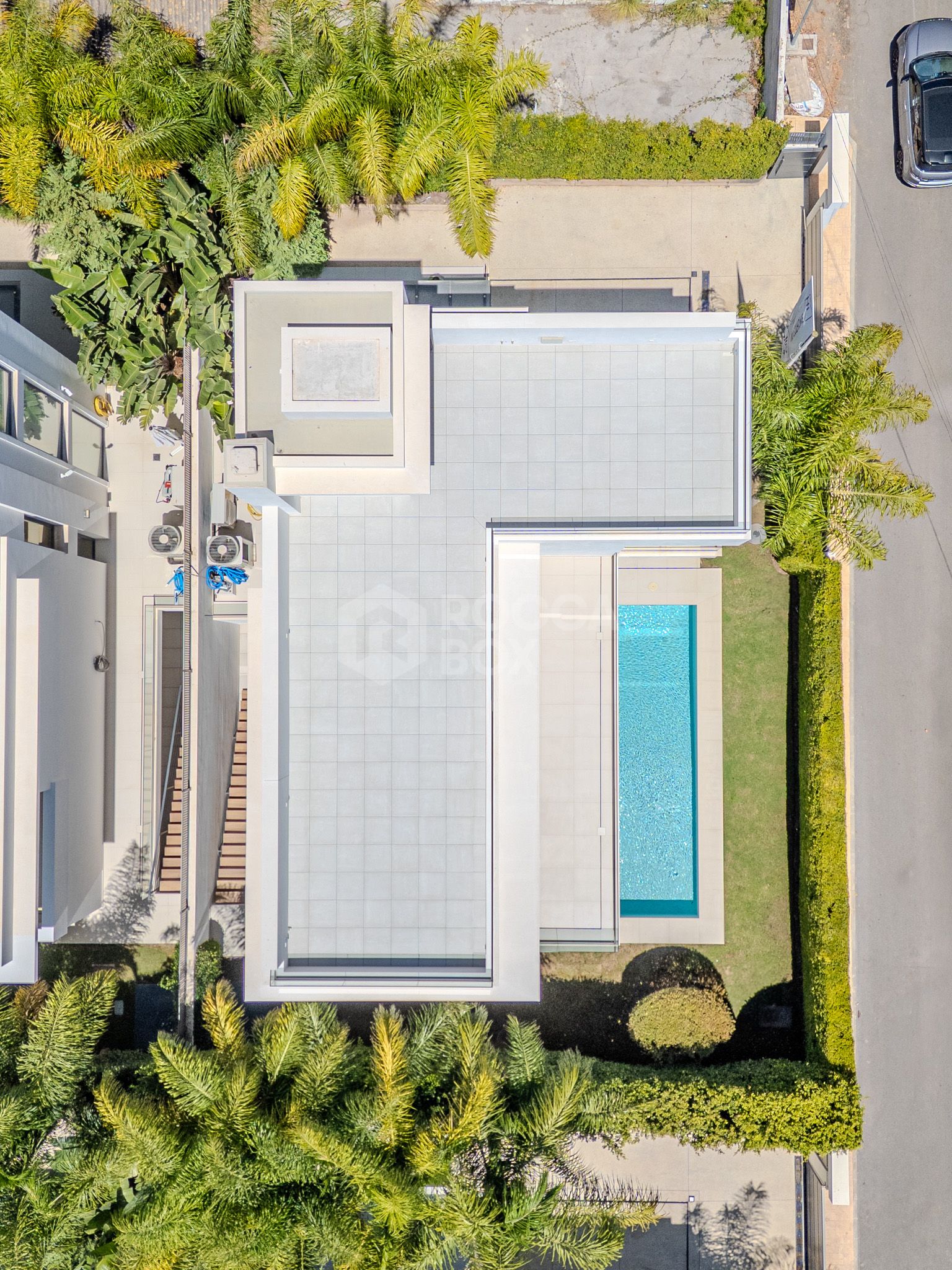 Luxury Brand New Villa, Golden Mile