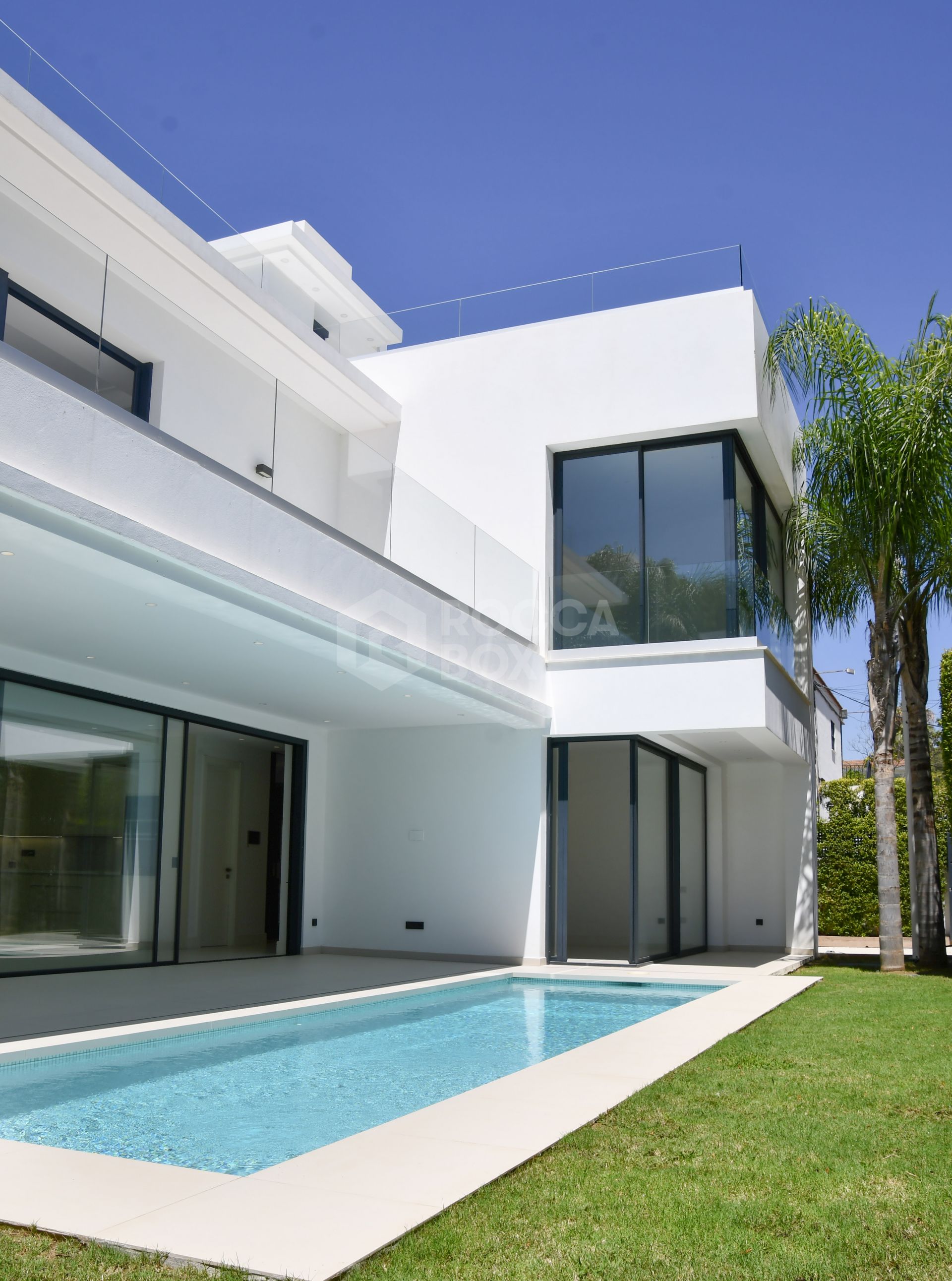 Luxury Brand New Villa, Golden Mile