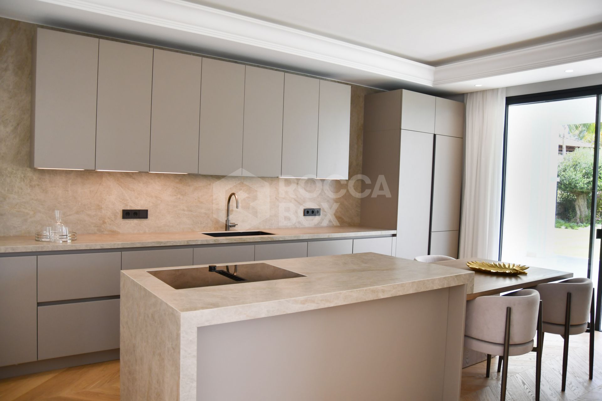 EXCLUSIVE DETACHED VILLAS IN LOMAS DE MARBELLA CLUB