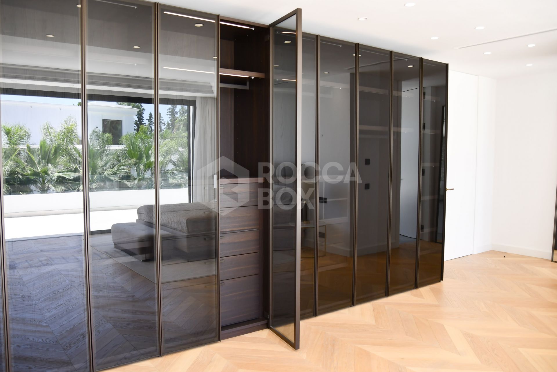 EXCLUSIVE DETACHED VILLAS IN LOMAS DE MARBELLA CLUB