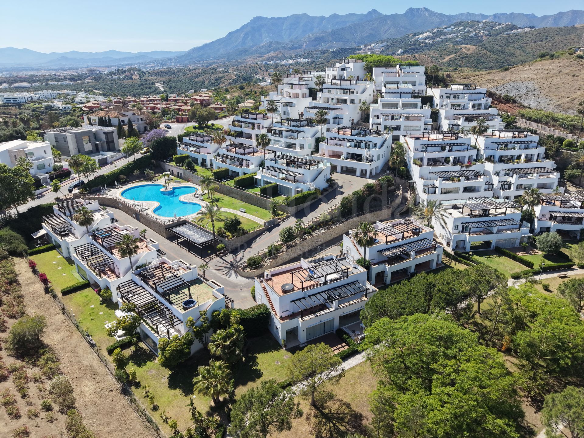 Duplex in Santa Clara, Marbella