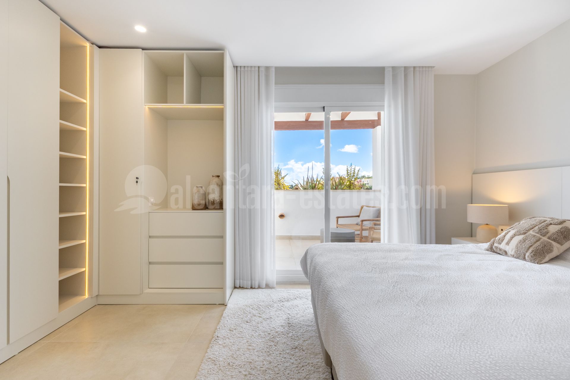 Duplex Penthouse in Nueva Andalucia, Marbella