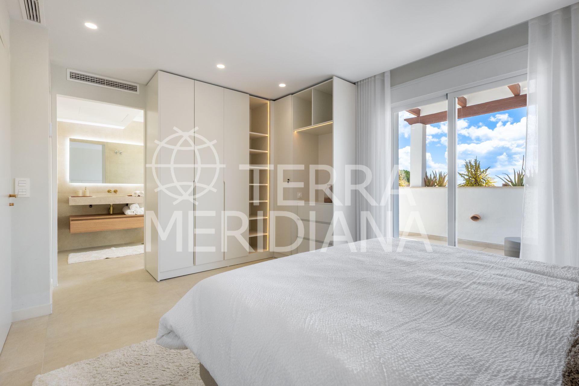 Duplex Penthouse in Nueva Andalucia, Marbella