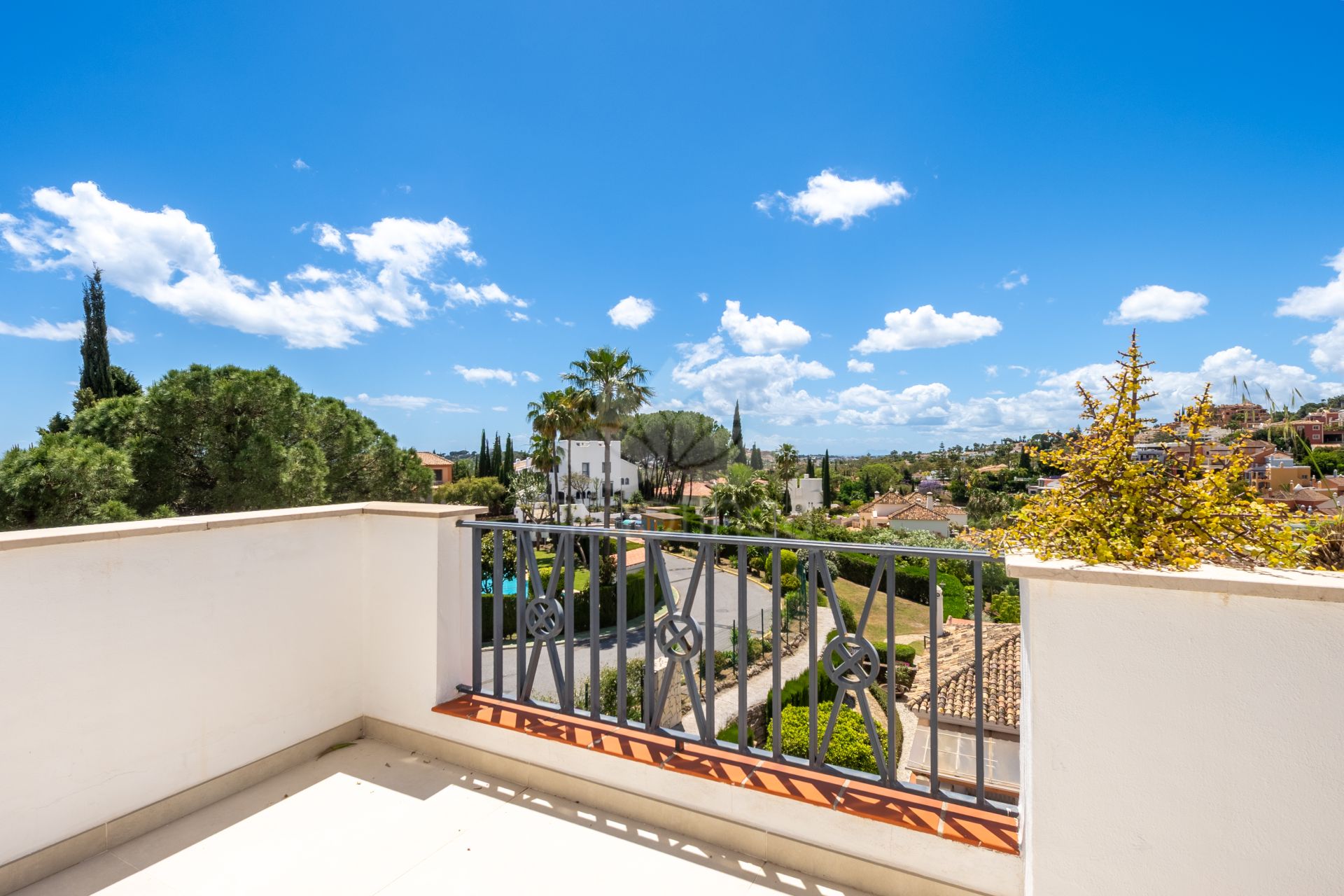 Duplex Penthouse in Nueva Andalucia, Marbella