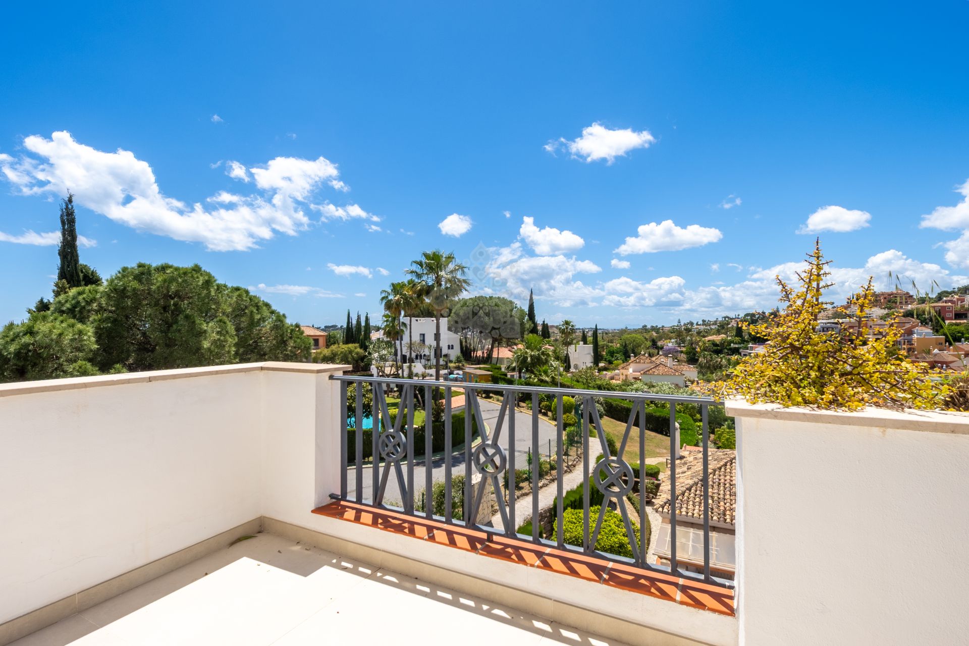 Duplex Penthouse in Nueva Andalucia, Marbella