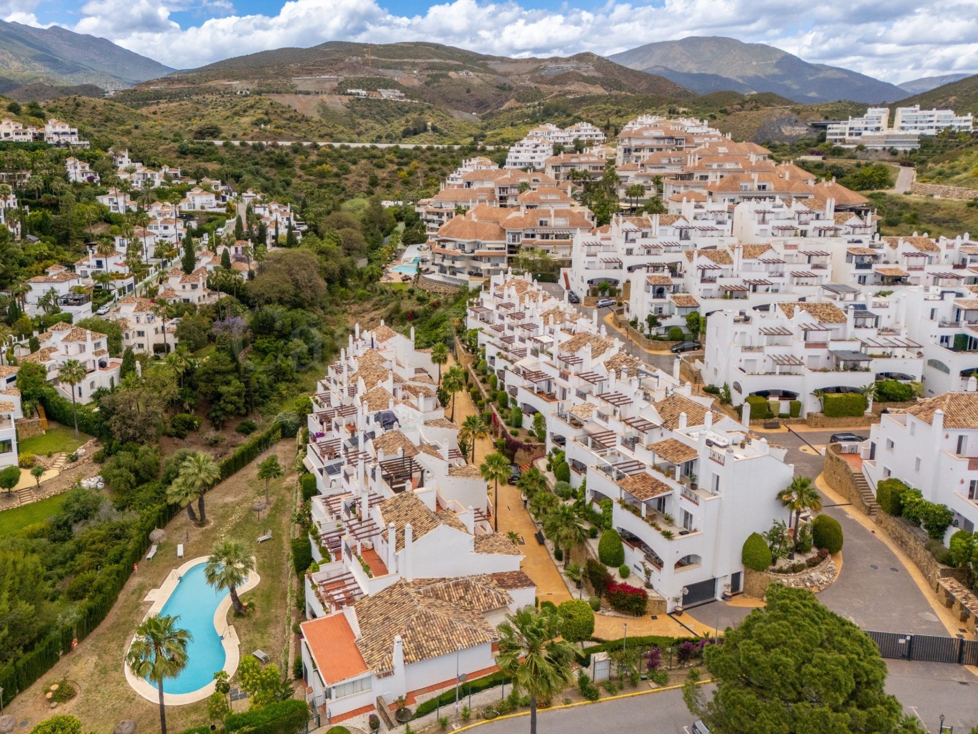 Duplex Penthouse in Nueva Andalucia, Marbella
