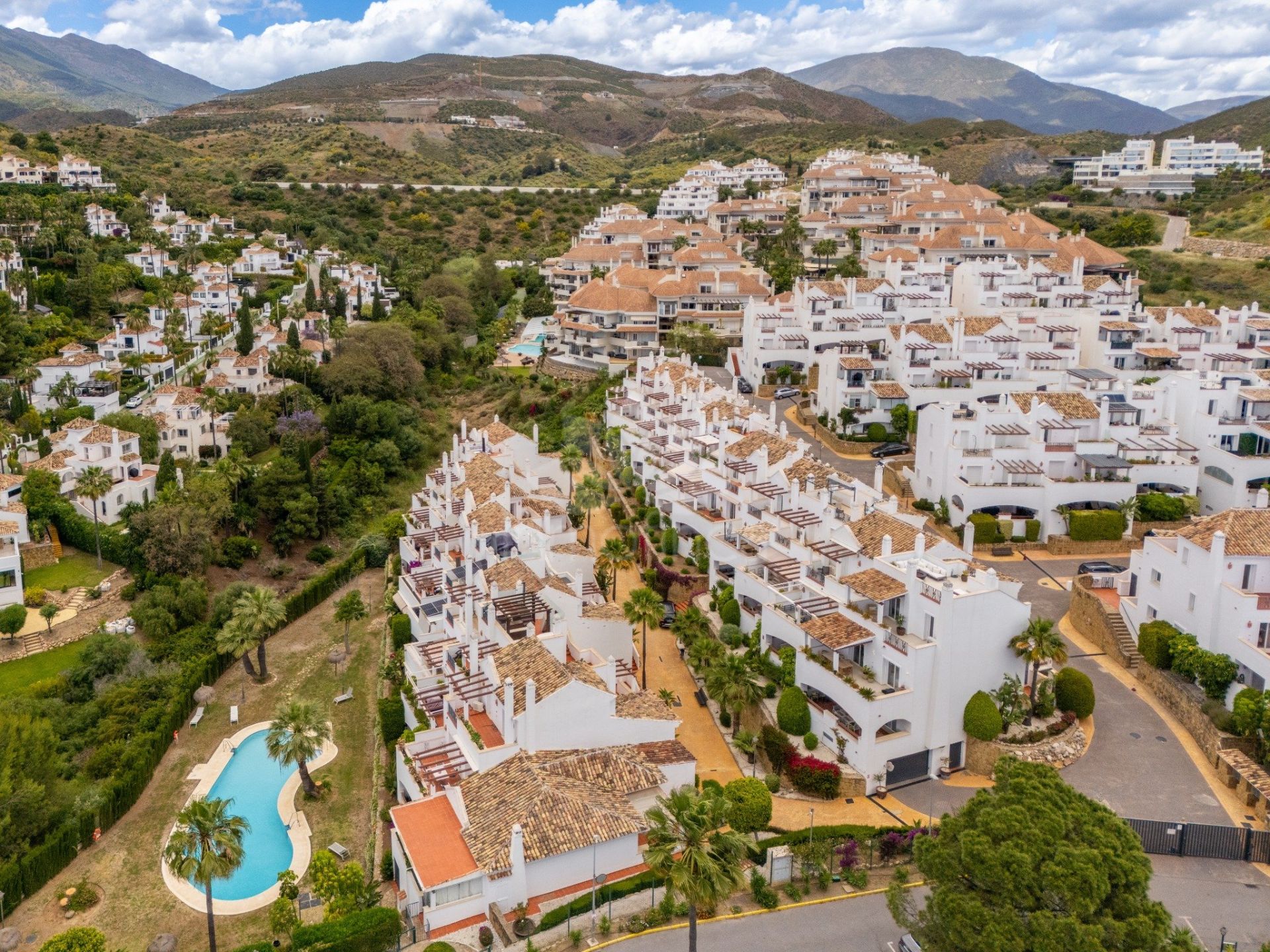 Duplex Penthouse in Nueva Andalucia, Marbella