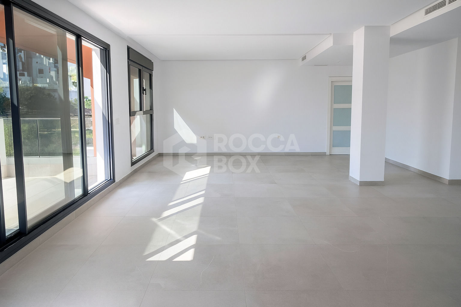 Luxury Duplex with Private Pool and Panoramic Views – La Alborada, Benahavís.