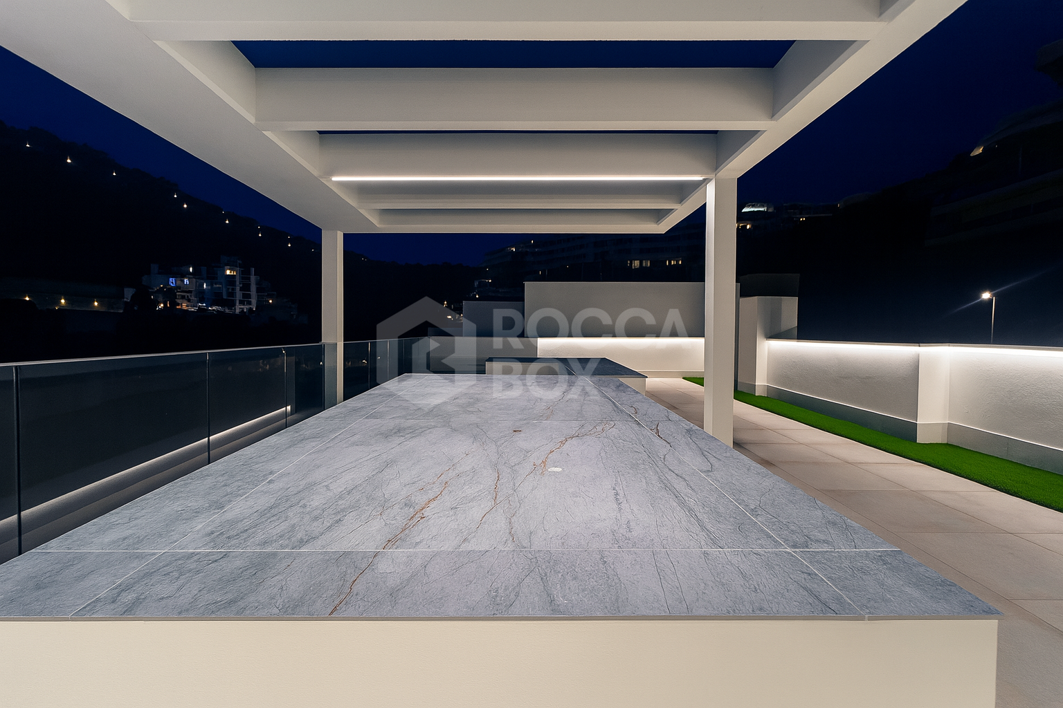 Luxury Duplex with Private Pool and Panoramic Views – La Alborada, Benahavís.