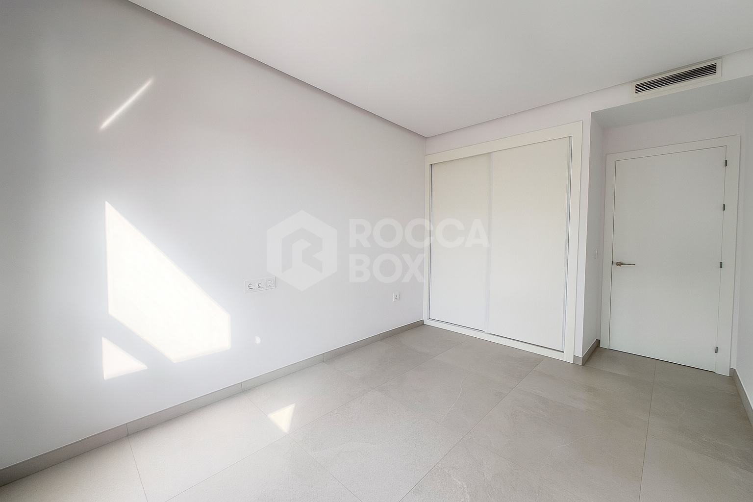 Luxury Duplex with Private Pool and Panoramic Views – La Alborada, Benahavís.