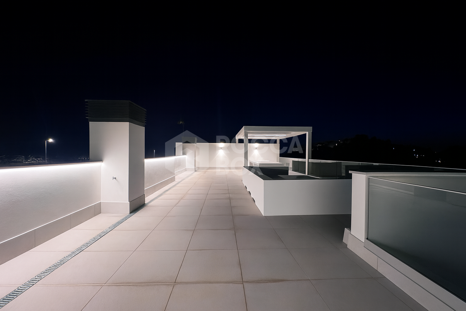 Luxury Duplex with Private Pool and Panoramic Views – La Alborada, Benahavís.