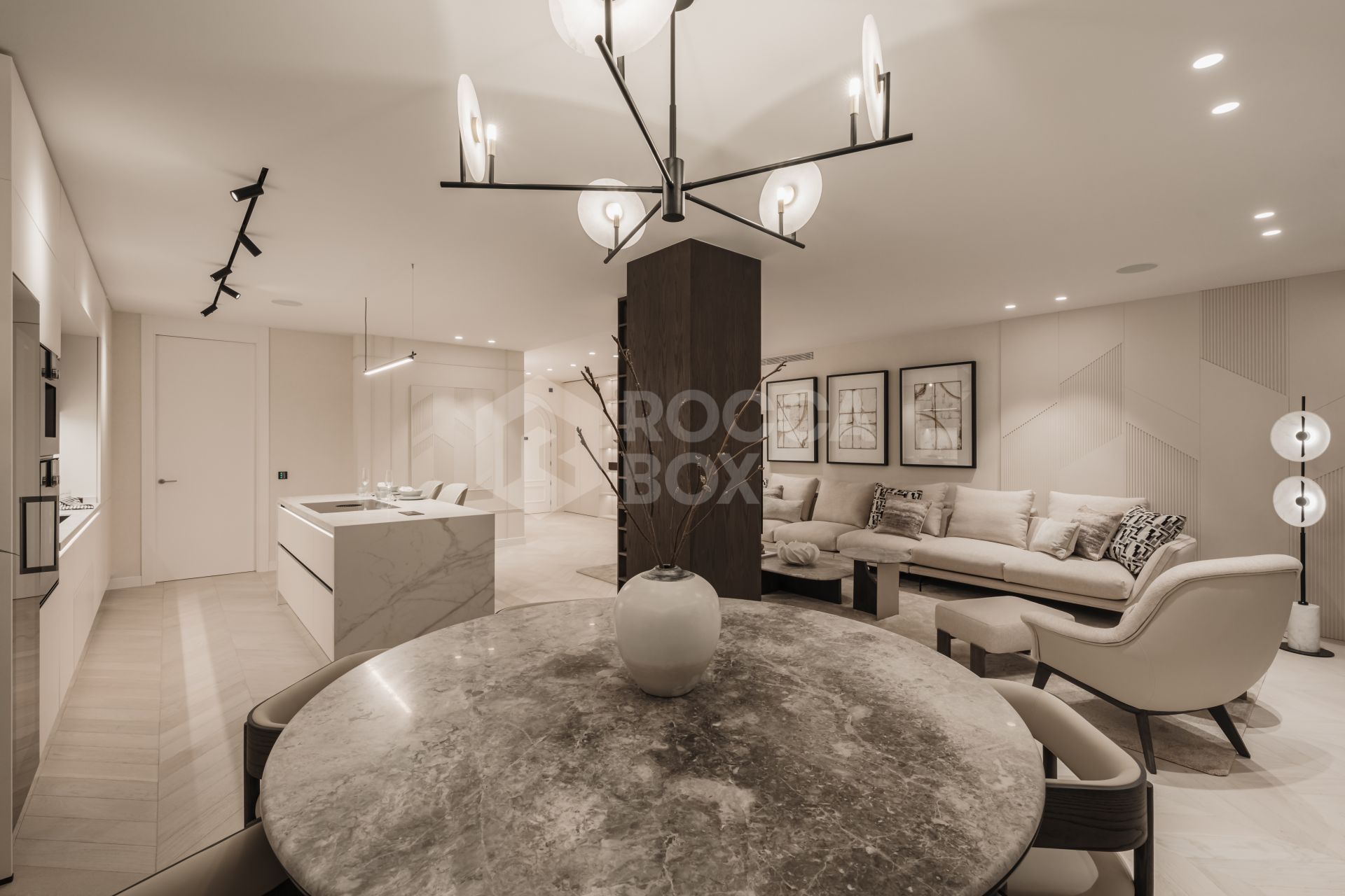 Artful 4-Bedroom Elevated Ground Floor Apartment with Panoramic Sea Views in Les Belvederes, La Cerquilla – Nueva Andalucía