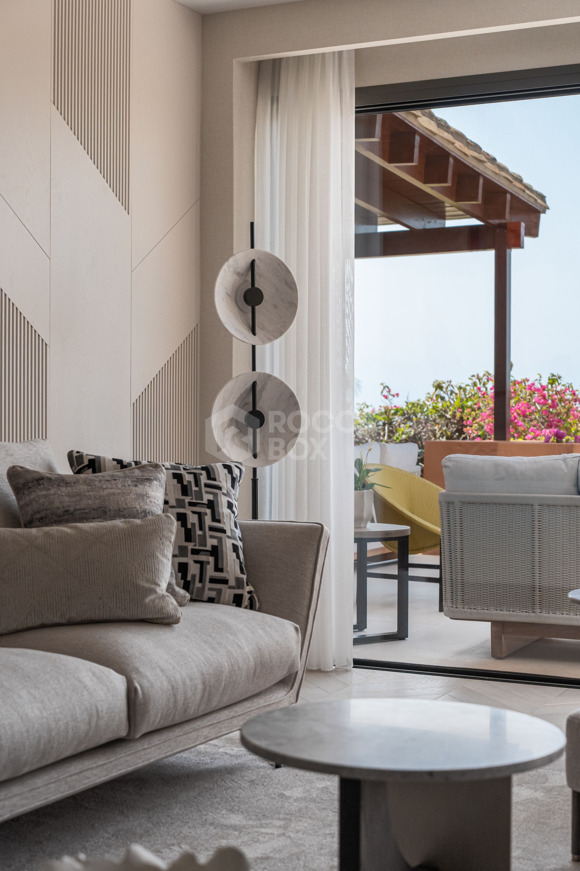 Artful 4-Bedroom Elevated Ground Floor Apartment with Panoramic Sea Views in Les Belvederes, La Cerquilla – Nueva Andalucía