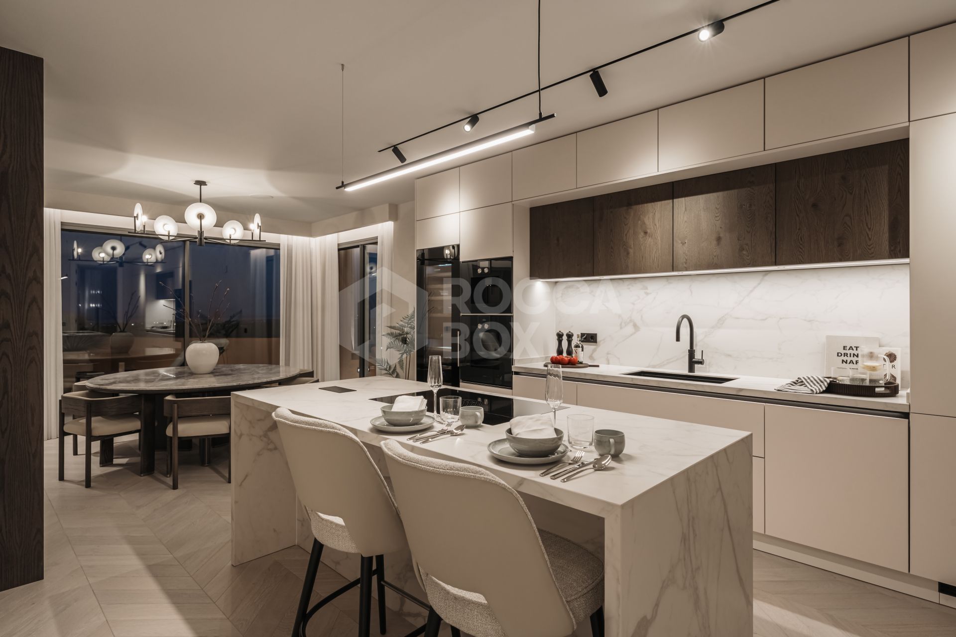 Artful 4-Bedroom Elevated Ground Floor Apartment with Panoramic Sea Views in Les Belvederes, La Cerquilla – Nueva Andalucía