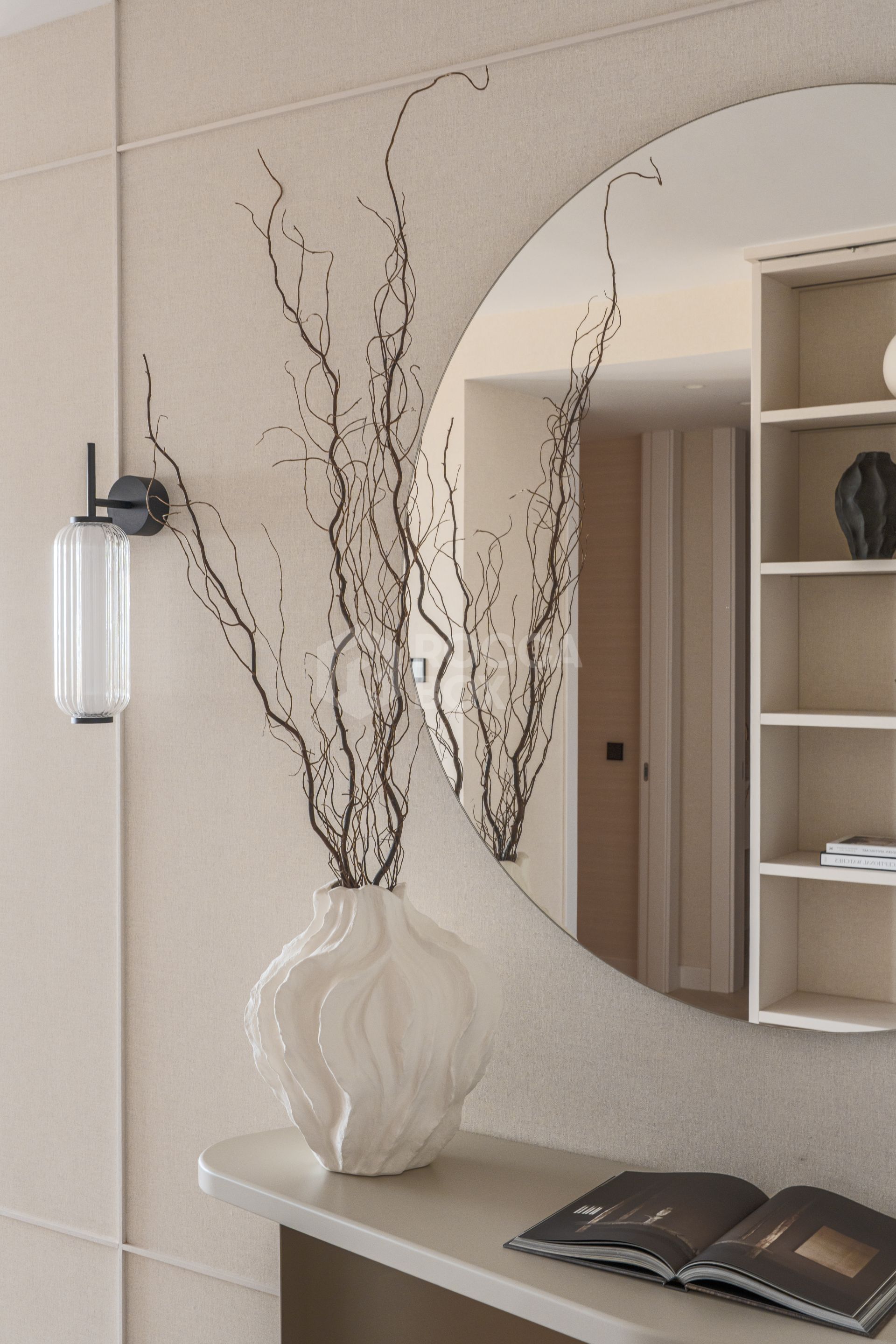 Artful 4-Bedroom Elevated Ground Floor Apartment with Panoramic Sea Views in Les Belvederes, La Cerquilla – Nueva Andalucía