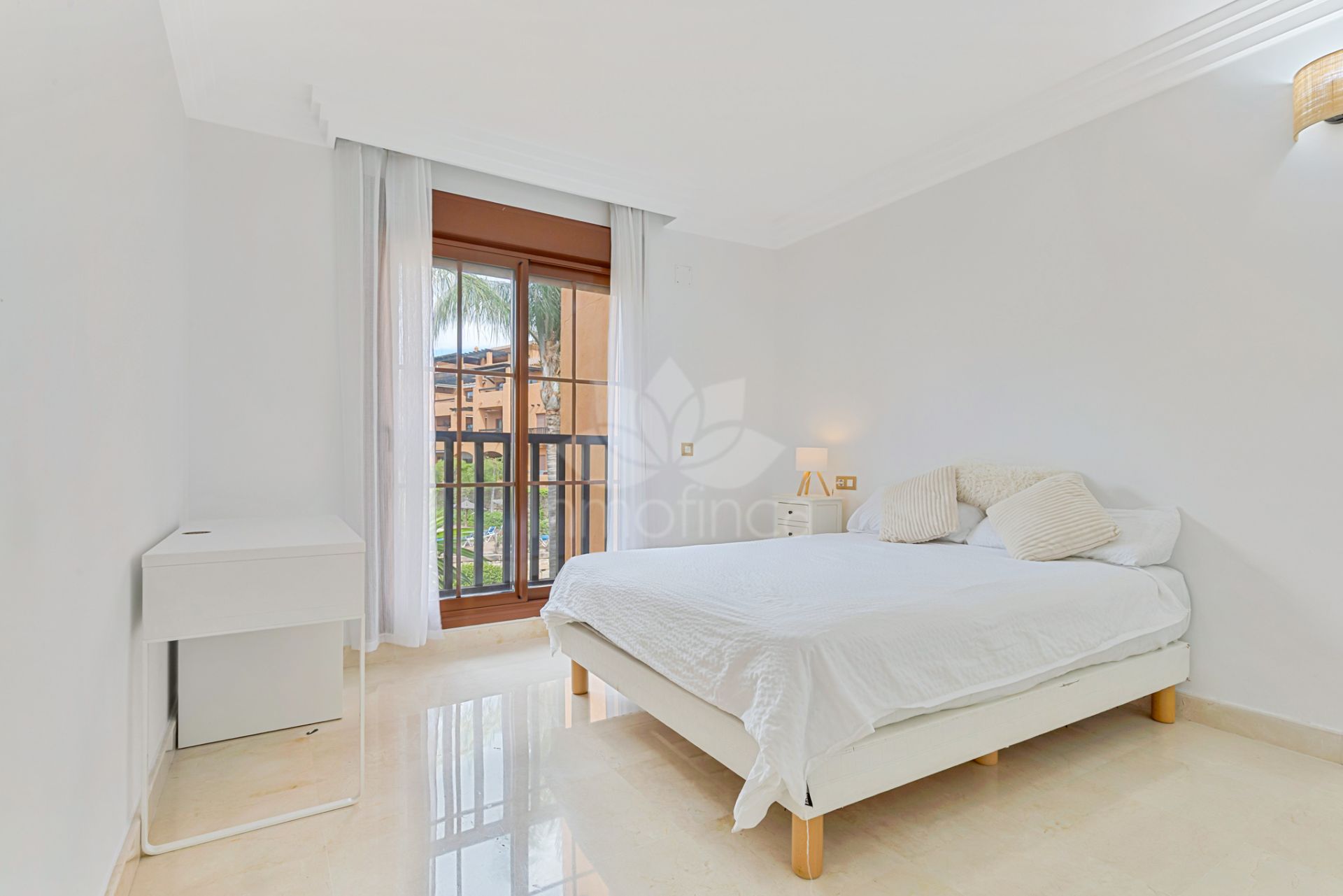Apartment in Gazules del Sol, Benahavis