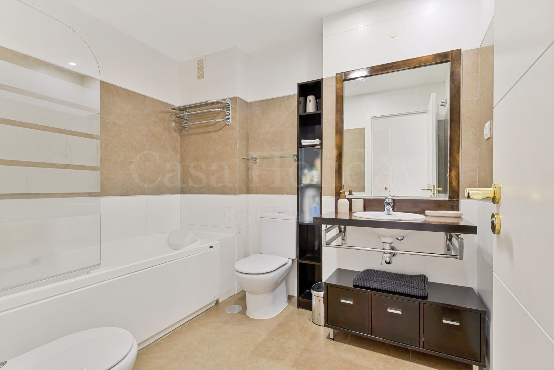 Apartment in Gazules del Sol, Benahavis