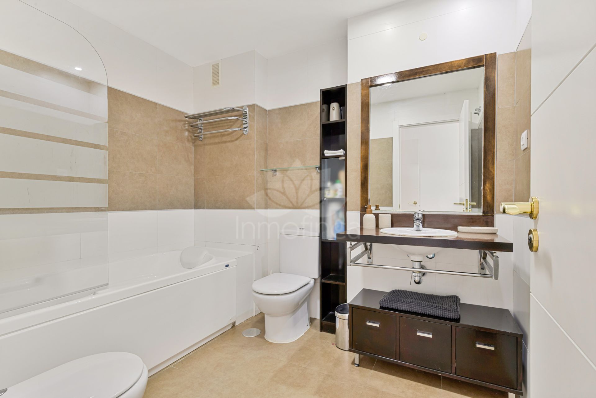 Apartment in Gazules del Sol, Benahavis