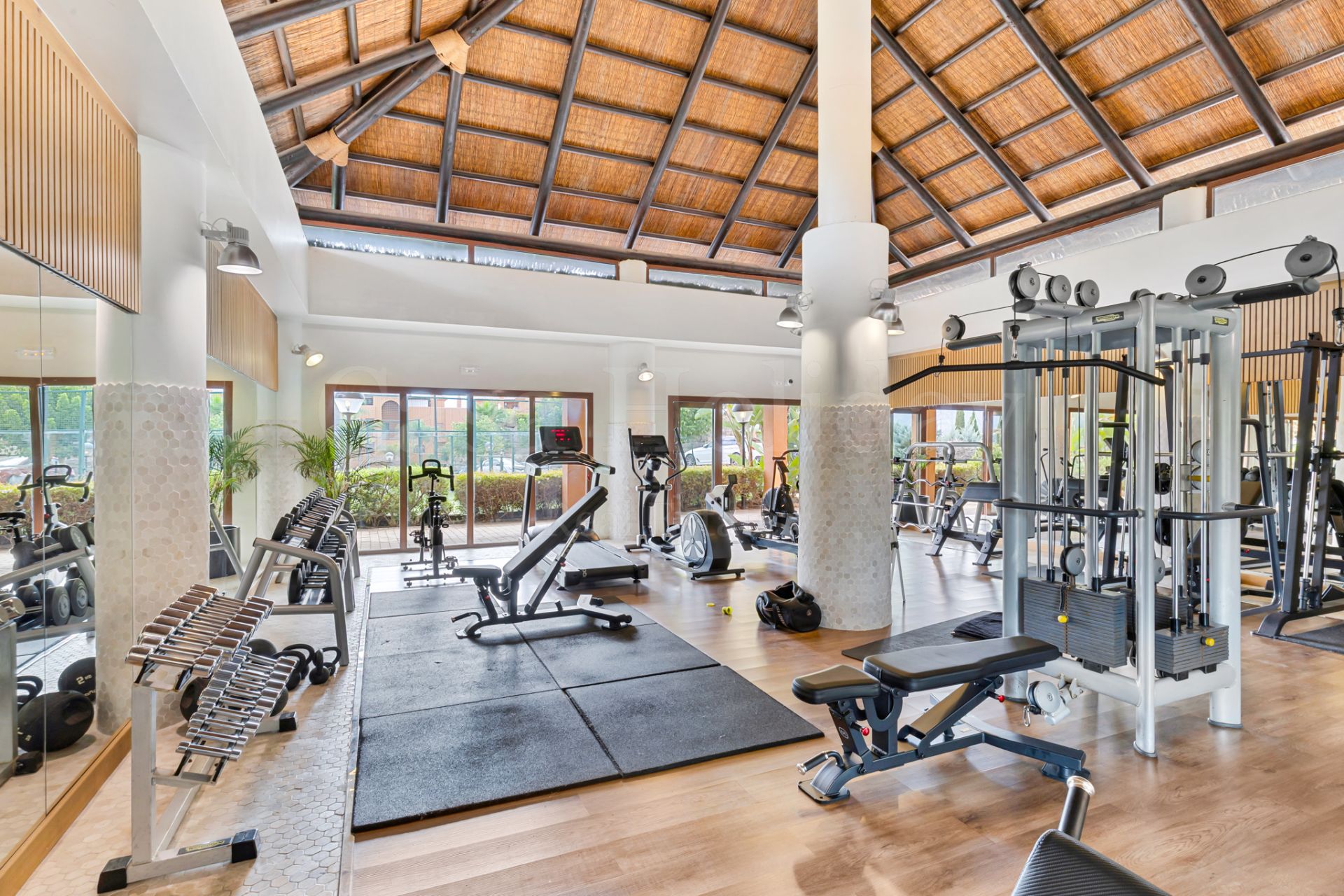 Apartment in Gazules del Sol, Benahavis