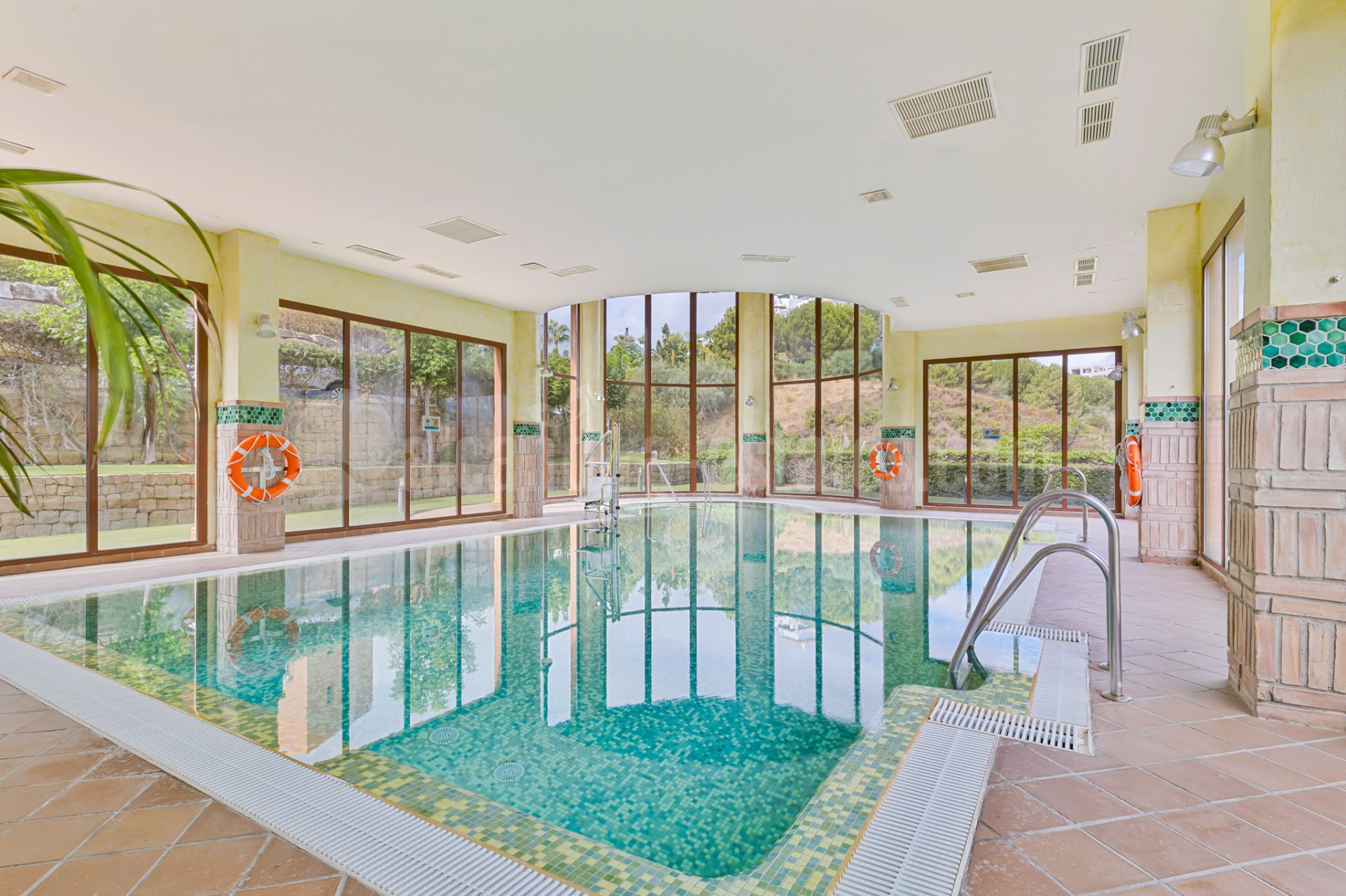 Apartamento en Gazules del Sol, Benahavis