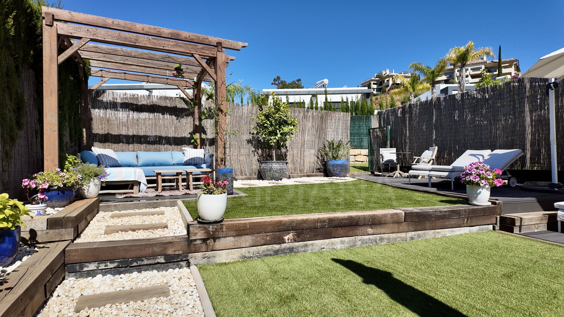 Semi Detached House in Oasis22, Estepona