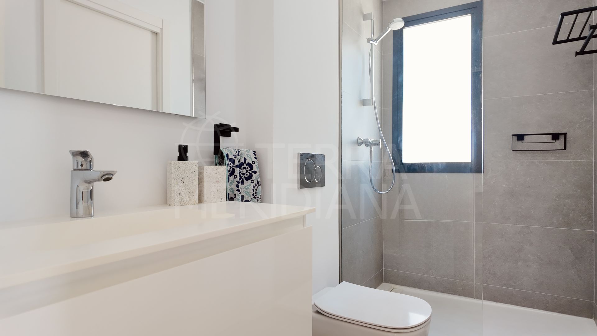 Semi Detached House in Oasis22, Estepona