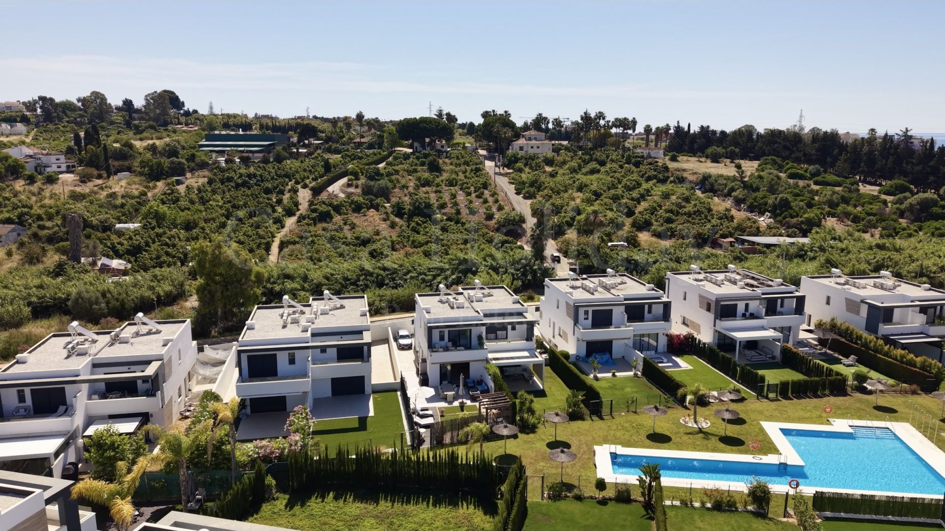 Semi Detached House in Oasis22, Estepona