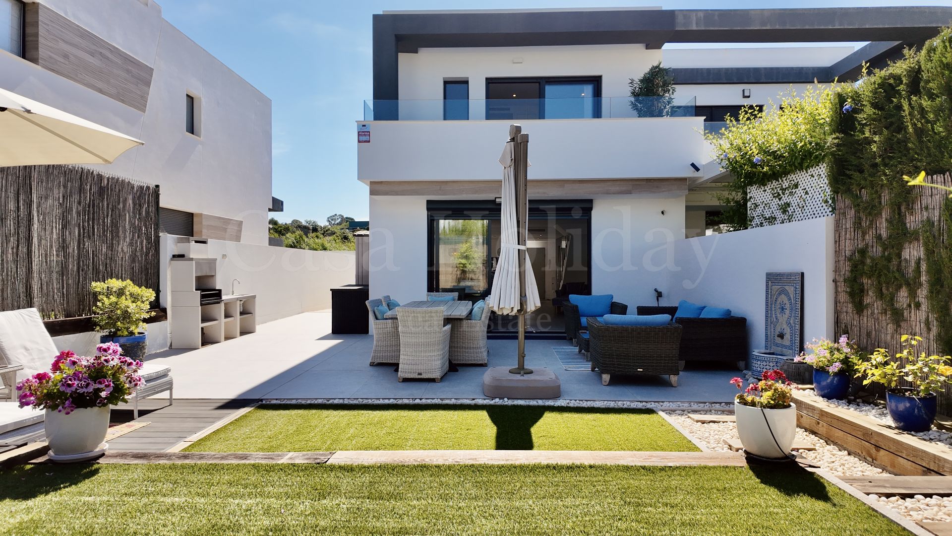 Semi Detached House in Oasis22, Estepona