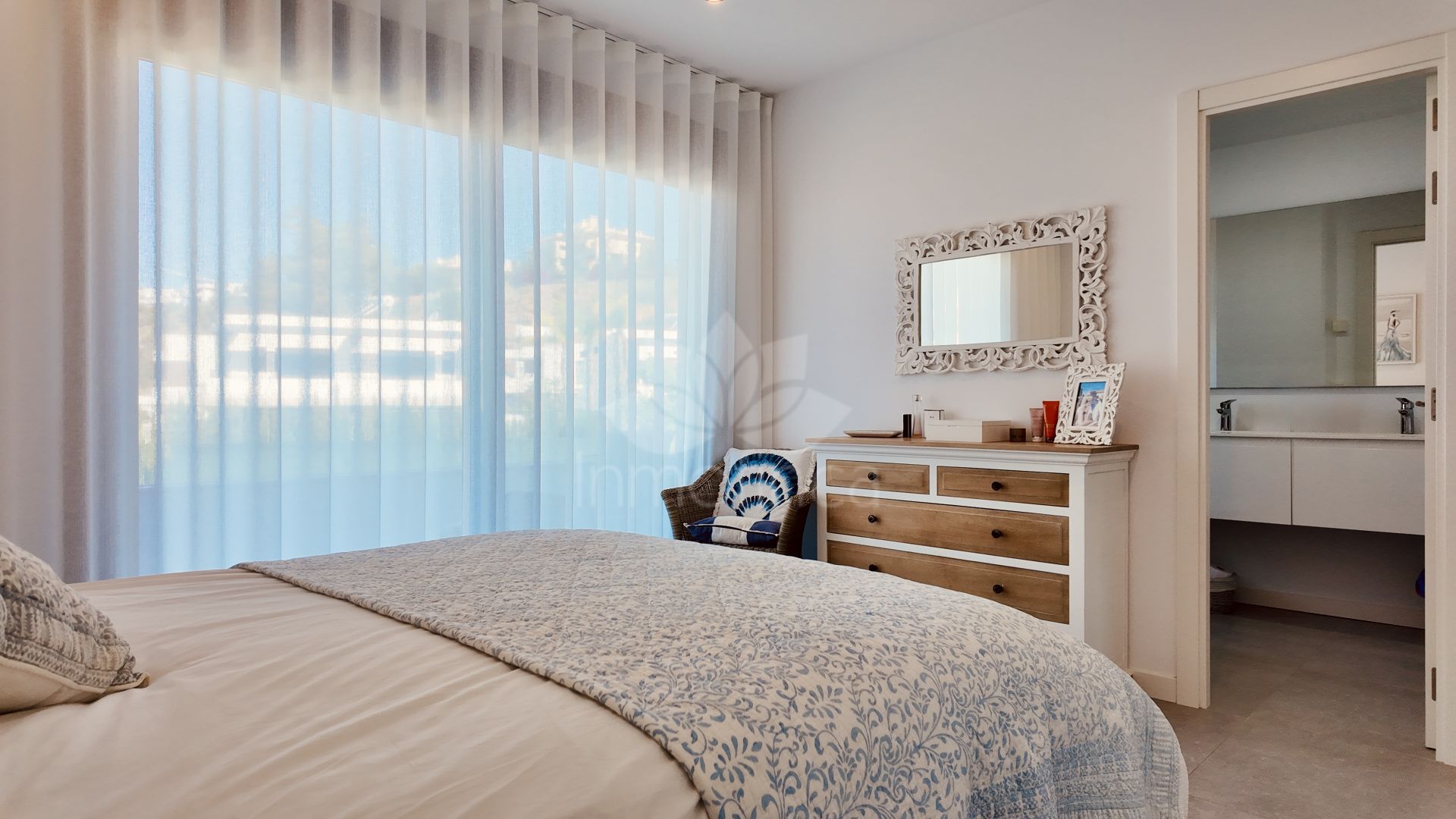 Pareado en Oasis22, Estepona