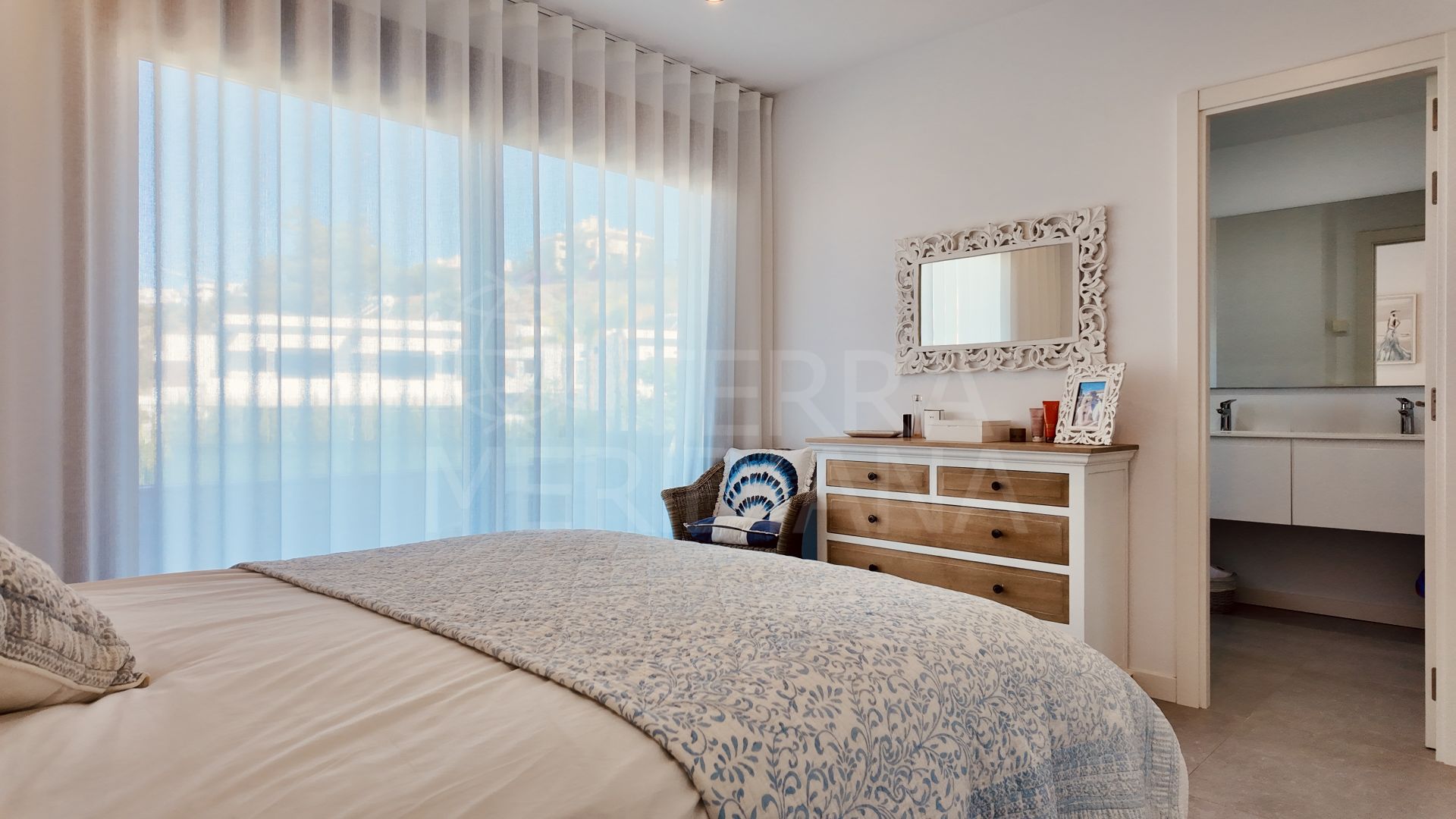 Semi Detached House in Oasis22, Estepona