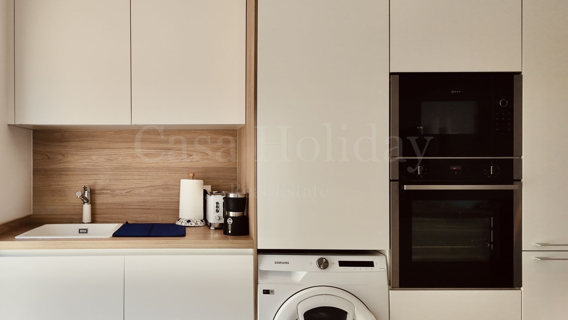 Semi Detached House in Oasis22, Estepona