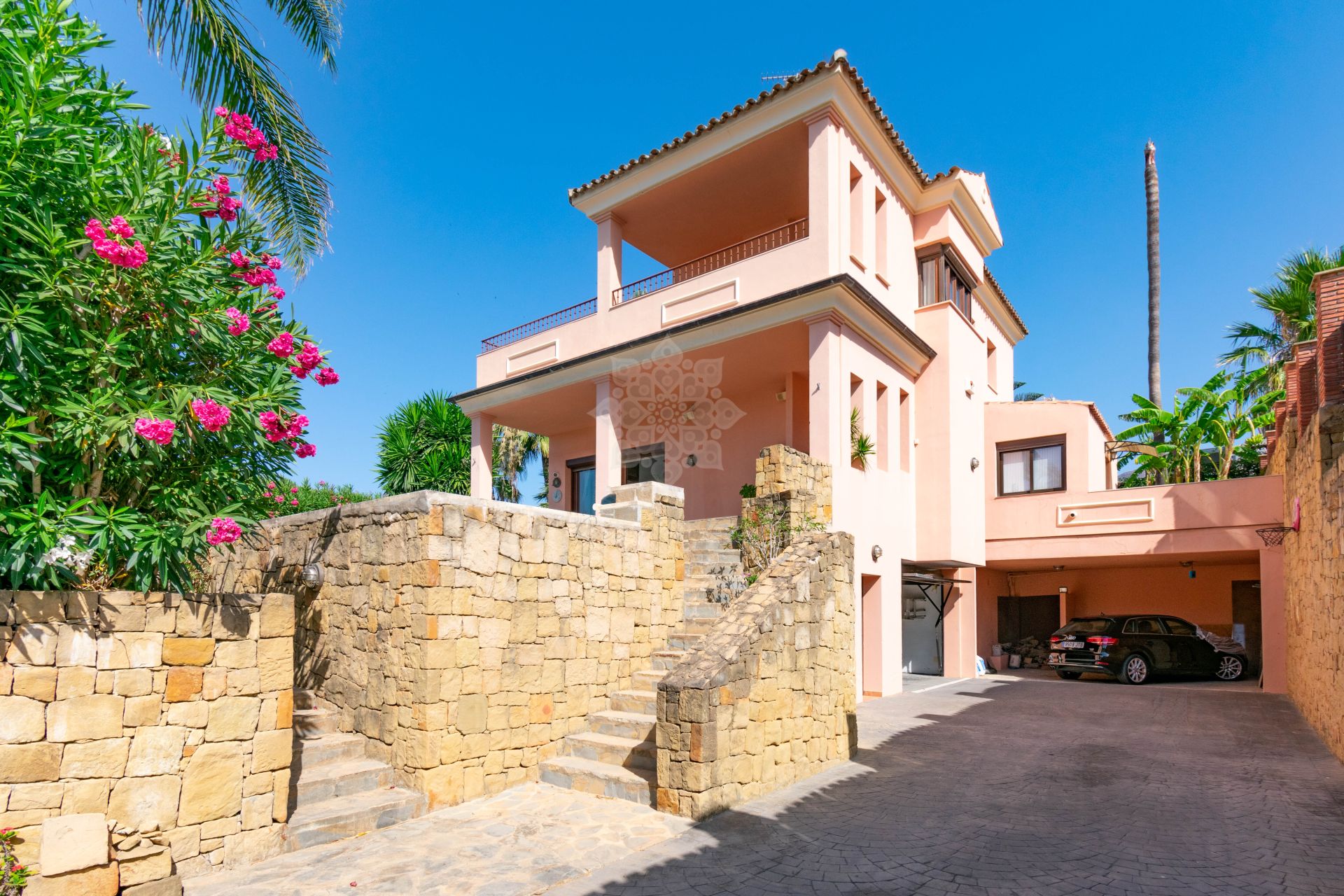 Villa in Seghers, Estepona