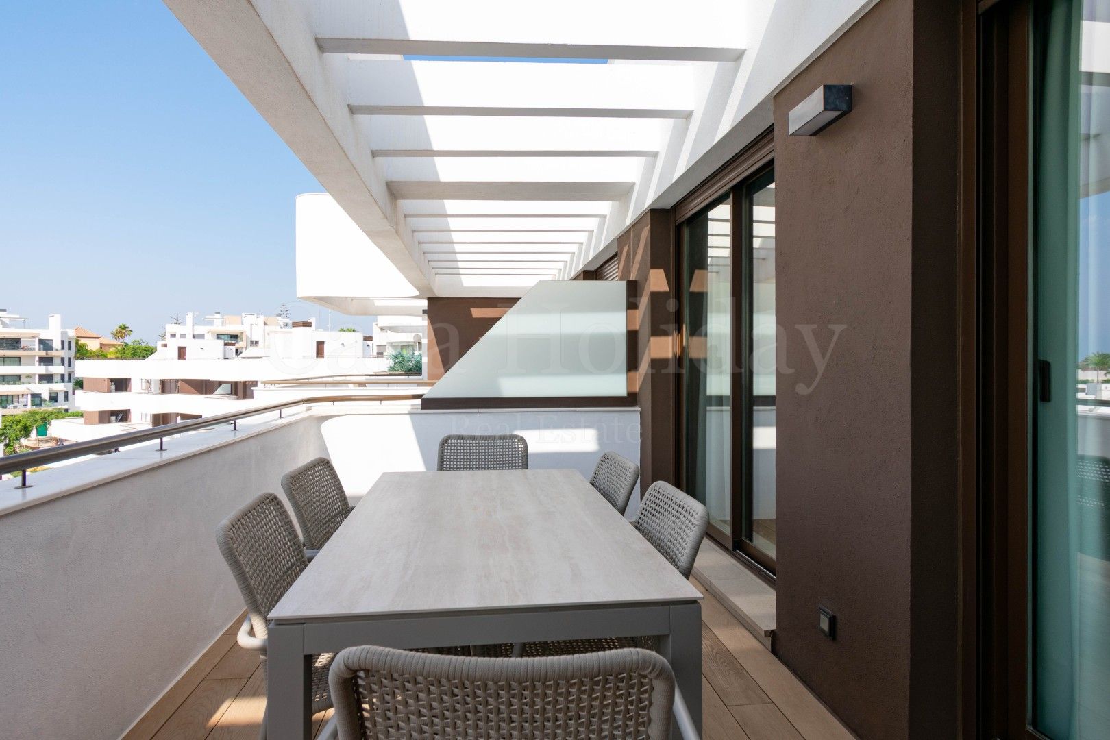 Duplex Penthouse in Las Mesas, Estepona